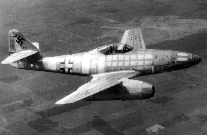 Me-262 A-2 + test pilot Hans Fey