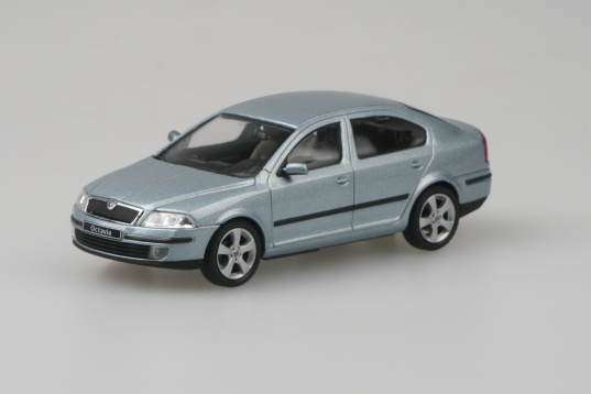 Škoda Octavia 2004 (Grey Mettalic Stone) 