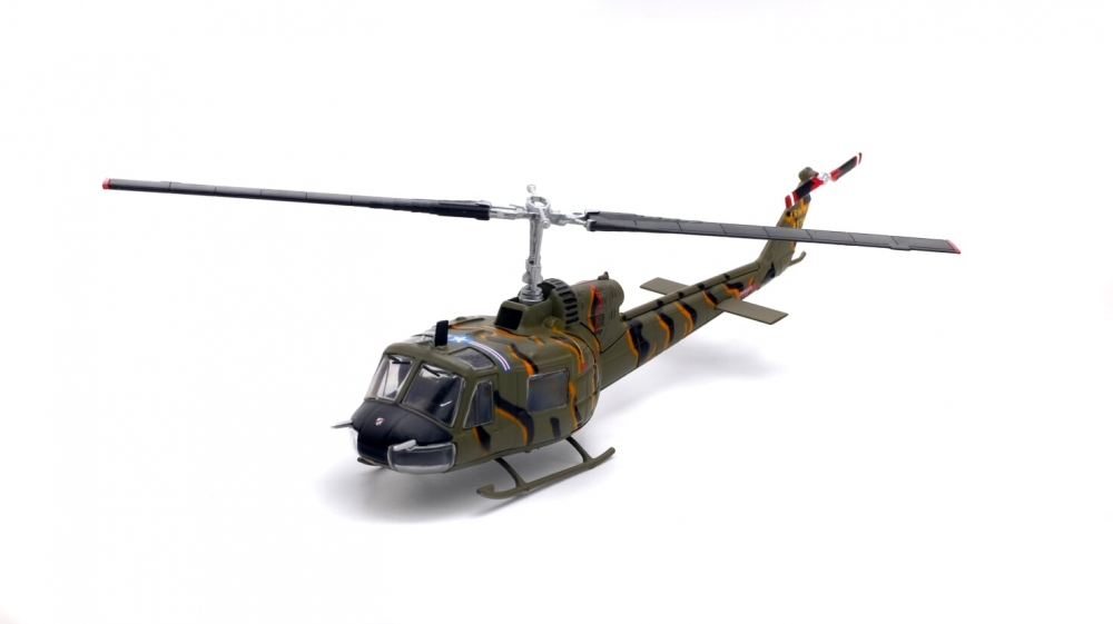 UH-1B Huey, US Army, Tan Son Nhut, Vietnam 1964