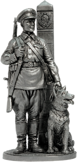 Mladší seržant pohraničých vojsk NKVD so psom (ZSSR 1941)